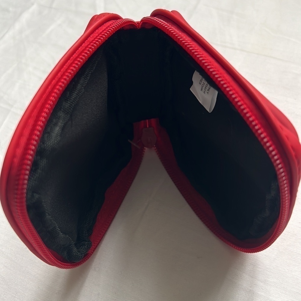 ⭐️guerlain Zip Around Pouch⭐️ - Picture 3 of 3